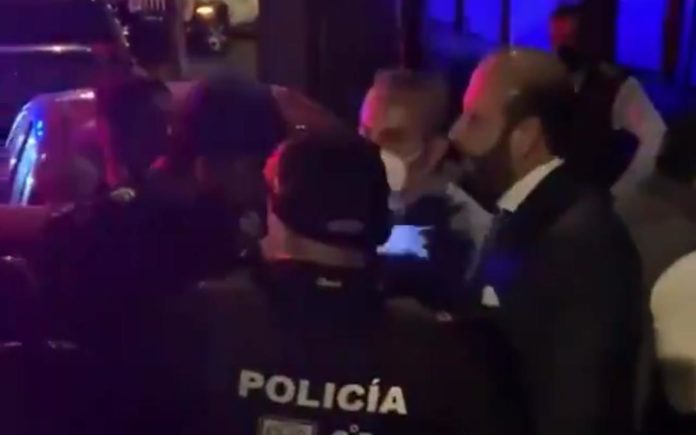 #LordMisZapatos, el nuevo personaje que se hizo famoso por su prepotencia en las redes; fue a una fiesta con más de 100 personas e insultó a policías