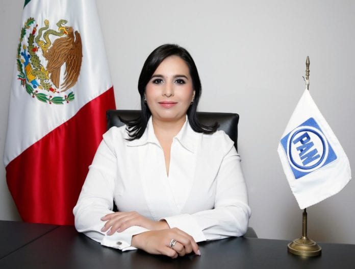 La senadora panista por Quintana Roo, Mayuli Latifa Martínez Simón dio a conocer que la Comisión Permanente Nacional del Partido Acción Nacional, autorizó ir en alianza con otros institutos políticos nacionales y locales en la modalidad de Coalición y en la modalidad de Candidatura Común, para la elección de Presidencias Municipales y miembros de los Ayuntamientos en el proceso local 2021.