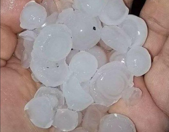 Tormenta eléctrica, lluvia y granizada en Felipe Carillo Puerto duró media hora