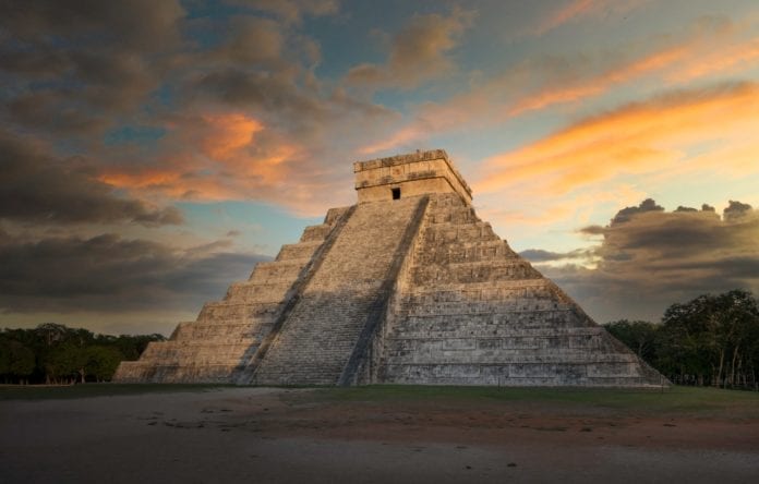 Gobierno de Yucatán y el INAH invitan a ver transmisión del Equinoccio en zonas arqueológicas 