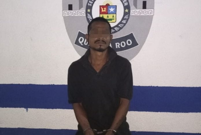 Capturan a sujeto con bolsa llena de presunta marihuana en Tulum