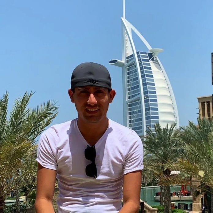 ¡Qué dicha! Mexicano en Dubai puede escoger 'a su gusto' la vacuna