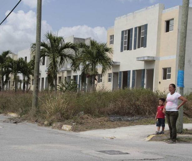 Delincuentes usan casas abdonadas para refugiarse en Cancún