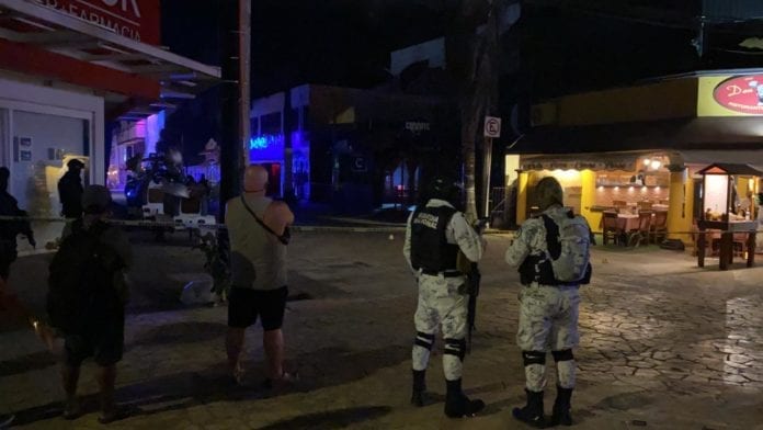 Balean a una persona en “corazón” de la zona turística de Playa del Carmen