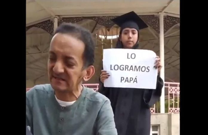 ¡Hermoso! Joven se gradúa y le agradece a su papá bolero con un mensaje