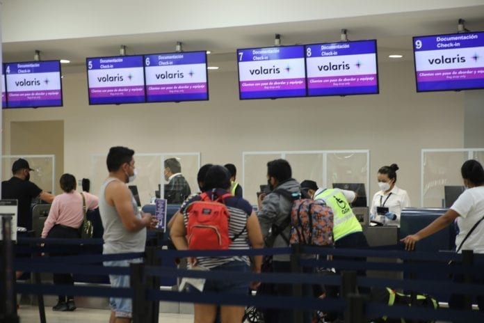 El aeropuerto de Cancún muy cerca de llegar a los 500 vuelos este lunes 5 de abril; eso habla de la recuperación del destino