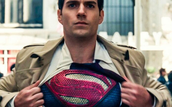 ¡Los dejó callados! Se burlaban de que sobrino de Henry Cavill decía que su tío era Superman