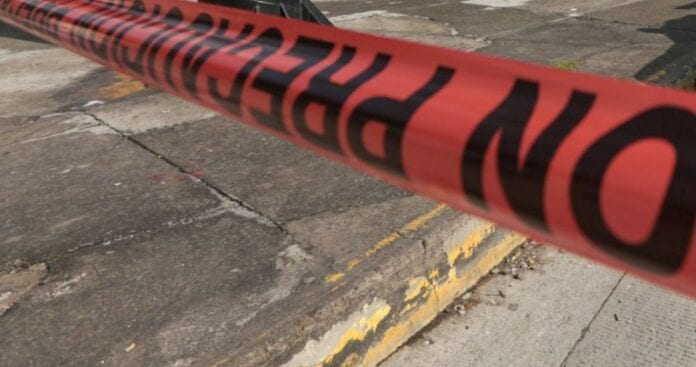 Una terrible tragedia:; cuatro niñas fueron atropelladas; tres de ellas murieron; dos iban en silla de ruedas; los culpables por desgracia escaparon