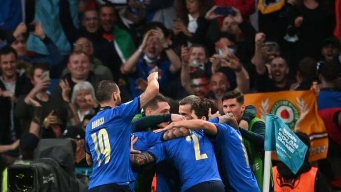 Italia venció a España 4 a 2 y es el primer finalista de la Eurocopa