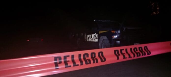 Feminicidio en Puerto Aventuras; confirman que cuerpo hallado tapado con rocas era de mujer