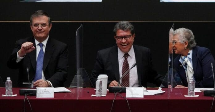 Ricardo Monreal confunde 'Afganistán' con 'Apatzingán' y lo tunden en redes