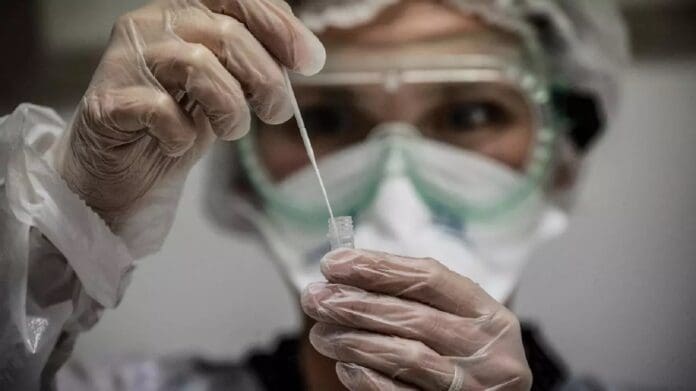 En 24 horas se suman 414 nuevos casos de Covid-19 y mueren 26 personas por este virus en Q.Roo