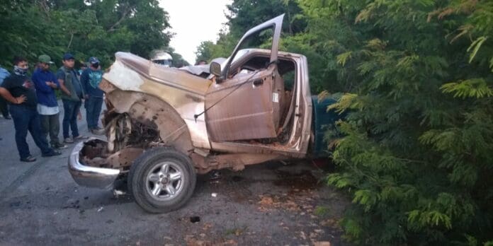 Familia se impacta contra camión de Coca-Cola en carretera a Ciquilá