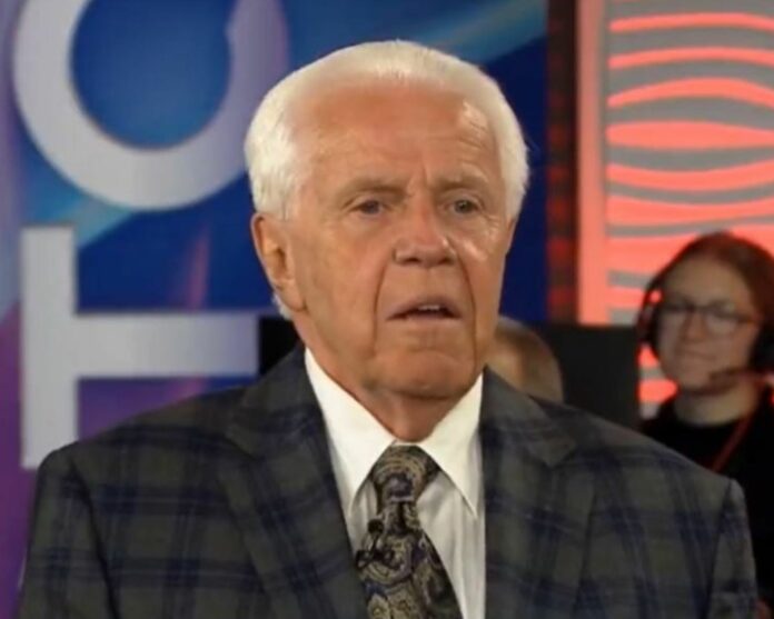 ¡El colmo! Pastor dice a fieles que Jesús no vuelve porque 'no donan dinero'