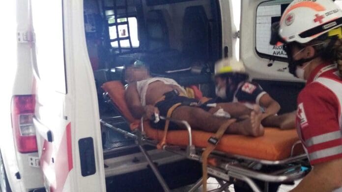 Recibe joven balazo en el abdomen, en la Región 229 de Cancún