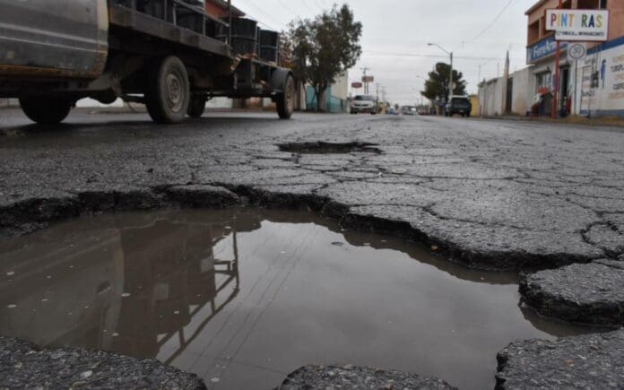 En mal estado el 40% de las calles de Playa del Carmen por baches