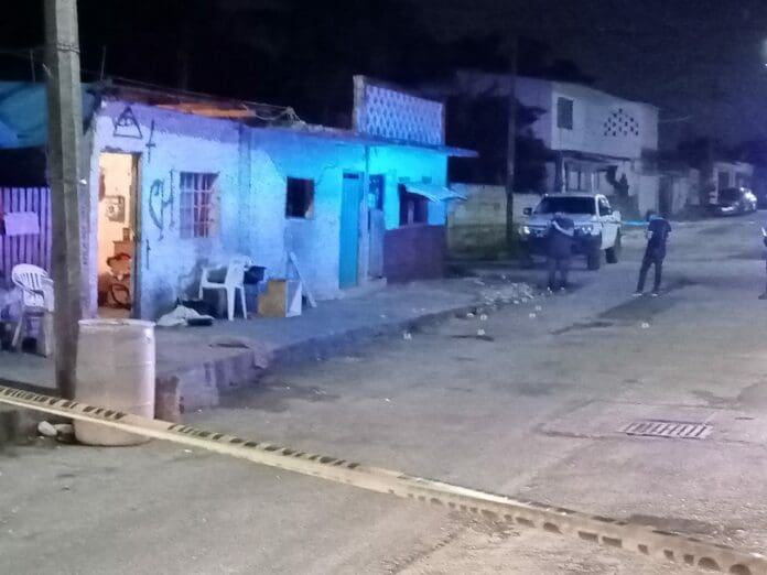 Le dispararon a dos sujetos en la Supermanzana 66 de Cancún; resultaron con varias lesiones pero vivieron para contarlo
