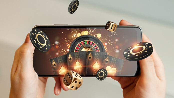 Mujer roba 680.000 dólares para gastarlos en un juego que no generaba ganancias