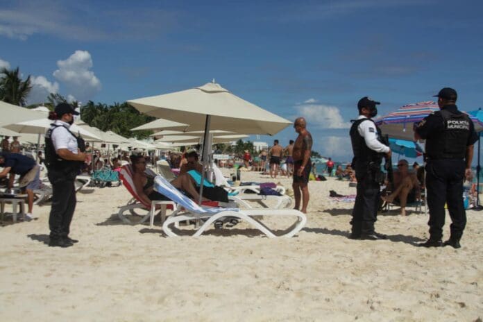 Llega la seguridad a playas y Quinta Avenida: realiza policía turística operativos