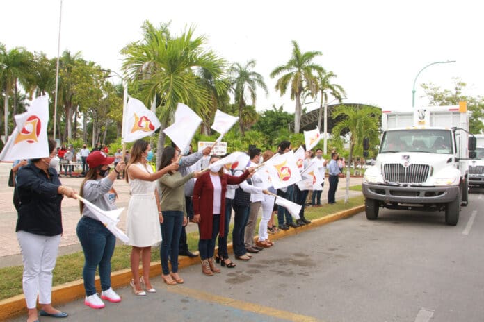 En marcha 10 camiones recolectores nuevos de basura al municipio que todos queremos Yensunni Martínez