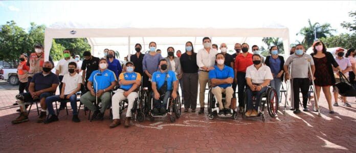 Para fomentar la inclusión autoridades de Solidaridad llevaron a cabo la primera Feria Laboral Inclusiva; acudieron muchos playenses.