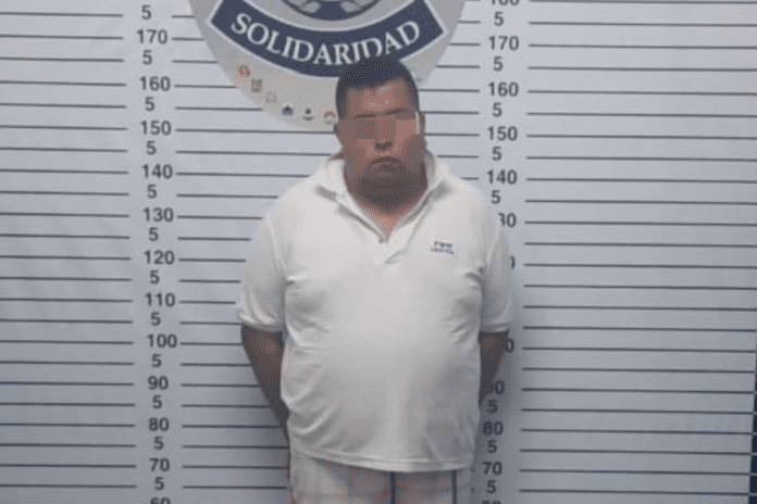 Aseguran a sujeto tras lesionar a su pareja en Playa del Carmen