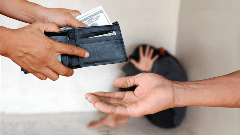 Rescatan a víctima menor de edad que era explotada en motel de Cancún