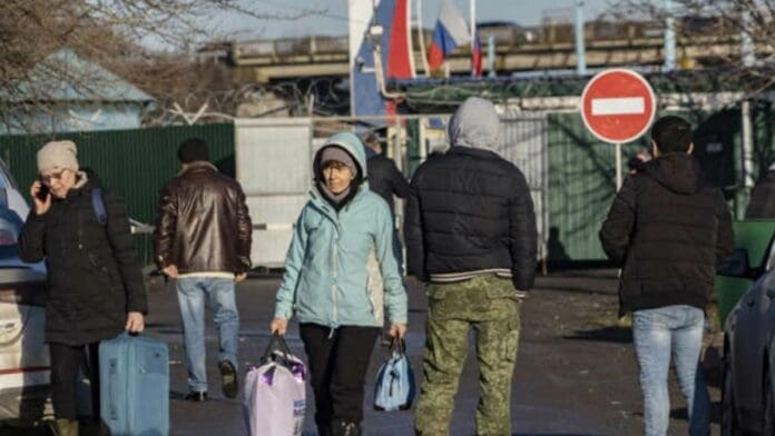 Región rusa fronteriza con Ucrania declara emergencia por arribo de refugiados