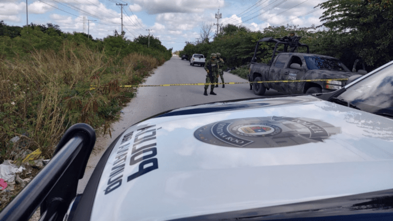 Hallan cuerpo con signos de violencia en el Arco Vial de Cancún 