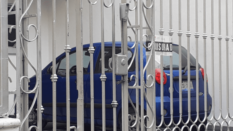 ¡Les vale! Continúa operando en Cancún clínica clandestina que había sido clausurada