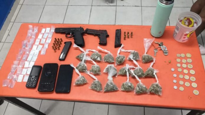 Operaban en Villas del Sol: Detienen a grupo con armas y drogas