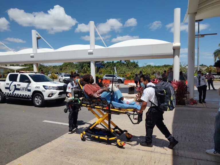 Cruz Roja brindó auxilio a cuatro personas tras confusión en el aeropuerto