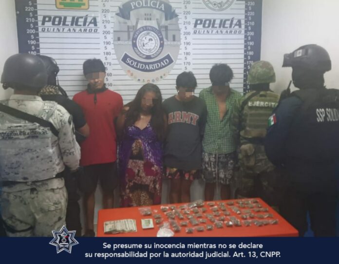 Detienen a cuatro en posesión de 60 bolsitas de droga en Villas del Sol