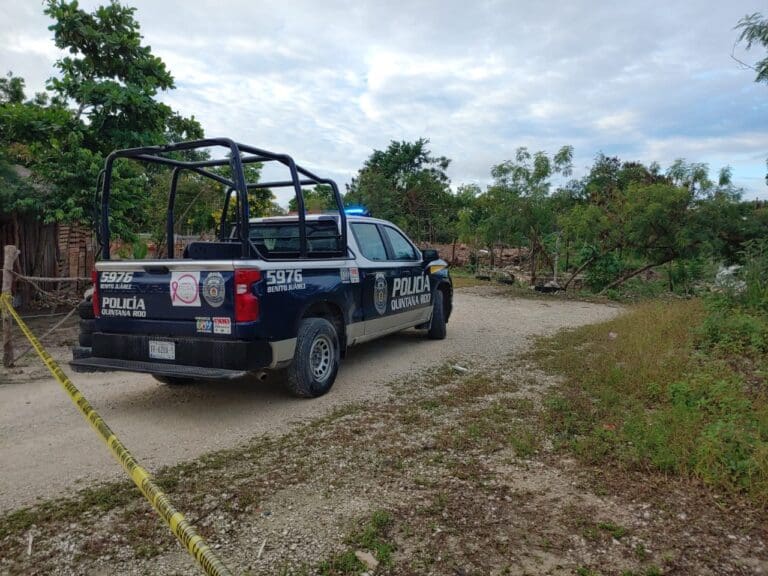 Un sujeto fue asesinado la mañana de este domingo en los límites de Cancún con la Zona Continental de Isla Mujeres. Foto: SIM
