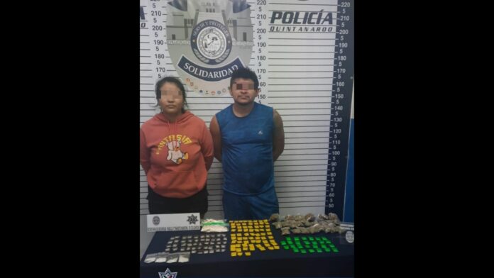 Detienen a pareja en posesión de 167 bolsitas con droga