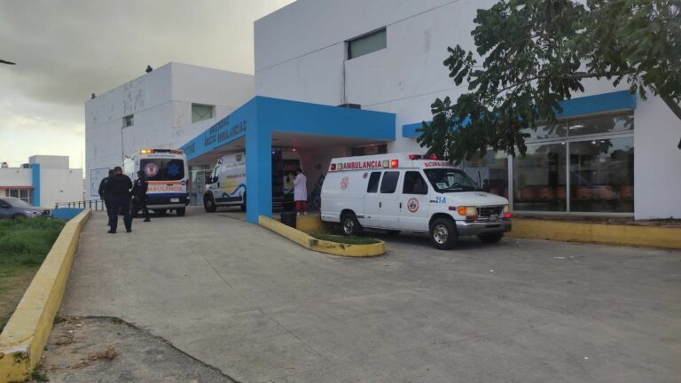 Sicarios asesinan a un hombre afuera de Xplor; un taxista quedó lesionado