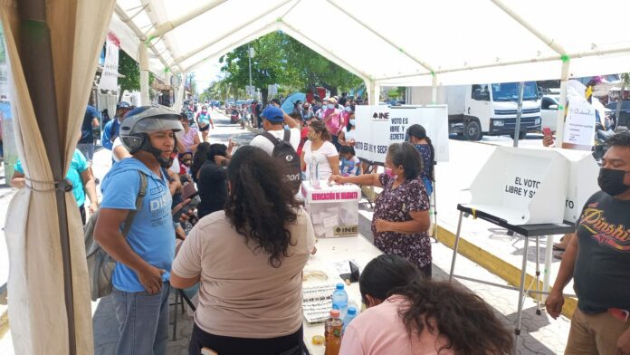 Nutrida asistencia para consulta ciudadana en Tulum