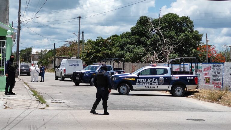 Fuerte movilización policiaca por aparentes restos humanos en Cancún