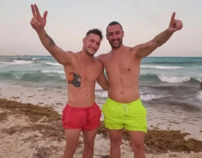 VIDEO: Guardavidas argentinos rescatan a persona alcoholizada que se ahogaba en Cancún