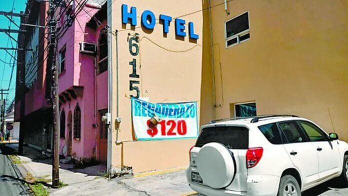 Hotel de Nuevo León cobra hasta 120 pesos por un 