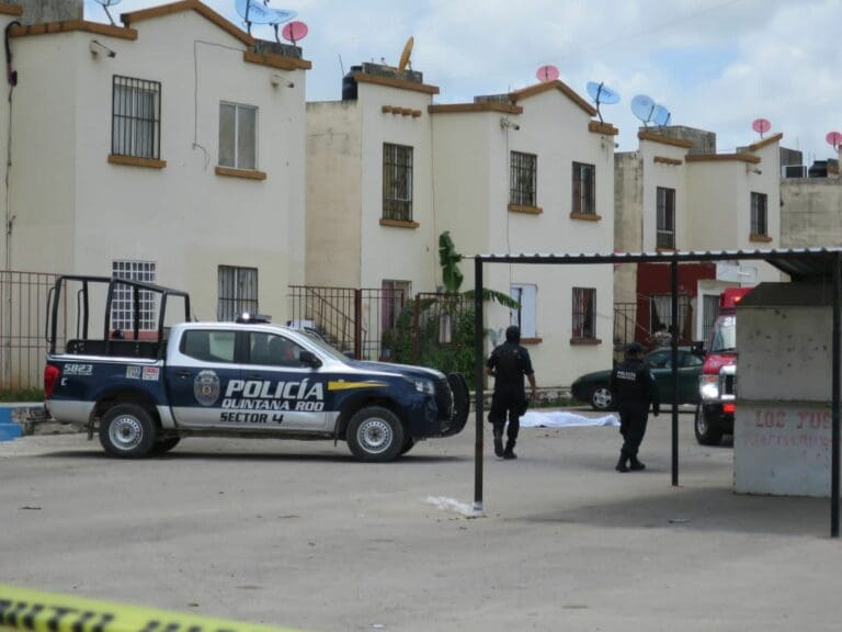 Ejecutan a joven en Villas Otoch Paraíso; hay un detenido