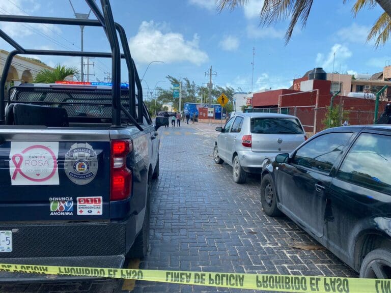 Ejecutan a hombre afuera de la terminal de Apiqroo en Puerto Juárez