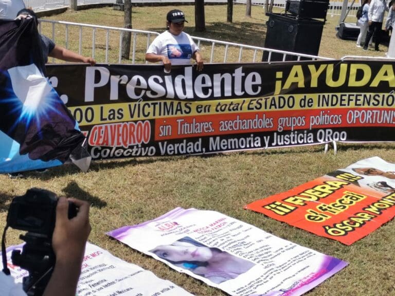 Activistas y madres de personas desaparecidas en Quintana Roo le solicitaron a AMLO acciones para recuperar a sus familiares.