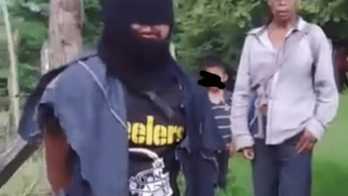 Habitantes de Chiapas queman vivo a hombre Habitantes de Chiapas queman vivo a hombre que acusan de robar guajolotes