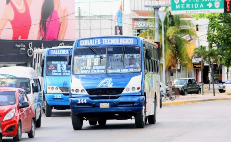 Movimiento 'Soy Capaz de Todo' busca que transporte público en Cancún sea inclusivo.