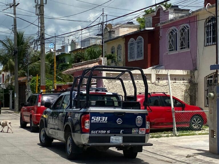 Hallan cuerpo golpeado de una persona al interior de una casa en Cancún