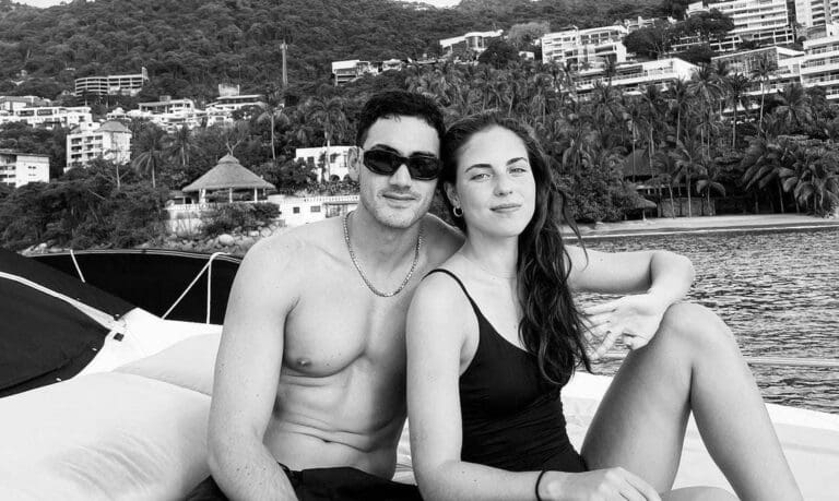 Actor Alejandro Speitzer estrena romance con la joven mexicana Ana María Vallarta Actor Alejandro Speitzer estrena romance con la joven mexicana Ana María Vallarta