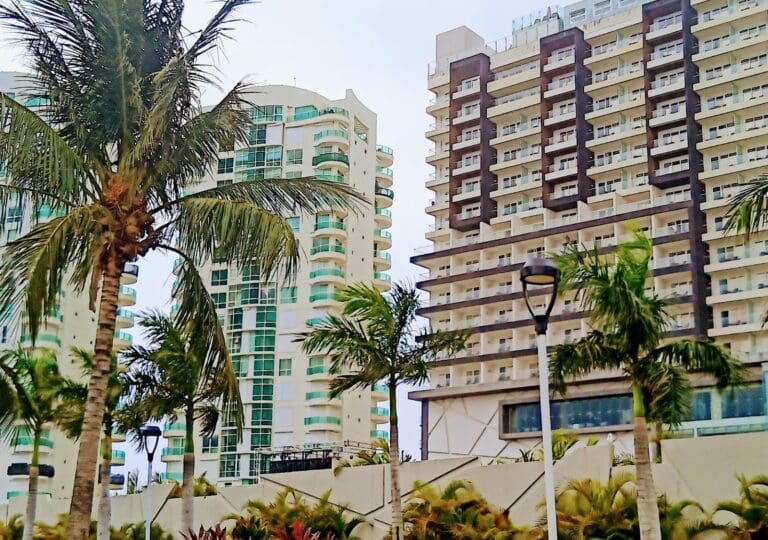 Hasta el 10% del personal de la hotelería en Cancún están contagiados de Covid-19