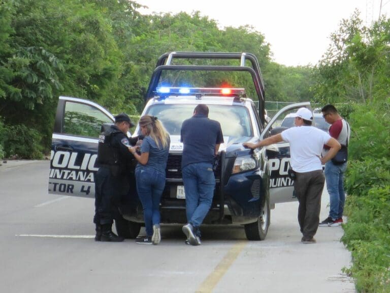 Encuentran restos humanos en un área verde de la Supermanzana 260 de Cancún