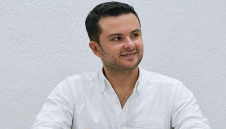 Pablo Bustamante Beltrán no descartó integrarse a la próxima administración estatal, siempre y cuando se le invite a colaborar.